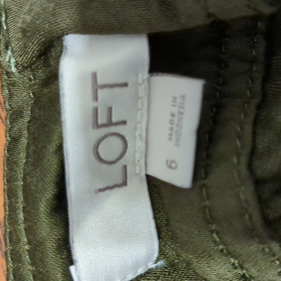 ❗$1 Bundled❗LOFT Dark Forest Green Wrap Style Skirt with Pockets - Picture 6 of 6